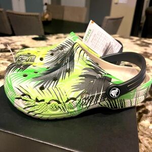 Crocs size J3 brand new Europe size 34-35